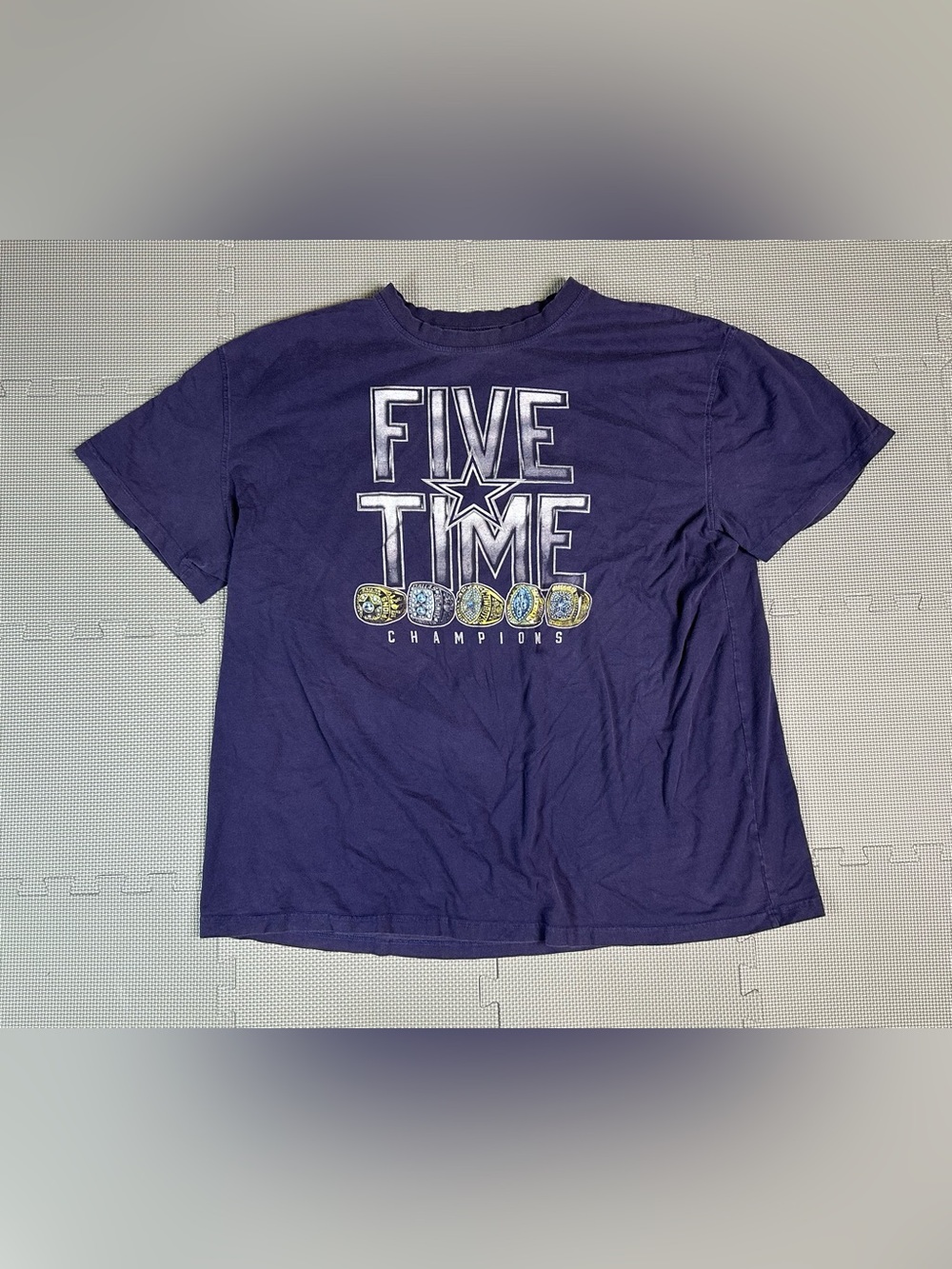 Dallas Cowboys T-Shirt Men’s Five Time Super Bowl Champions Rings NFL Faded Logo